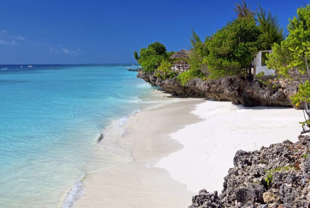Mid-Range North circuit Safari via Southern Serengeti and Zanzibar Beach Tour